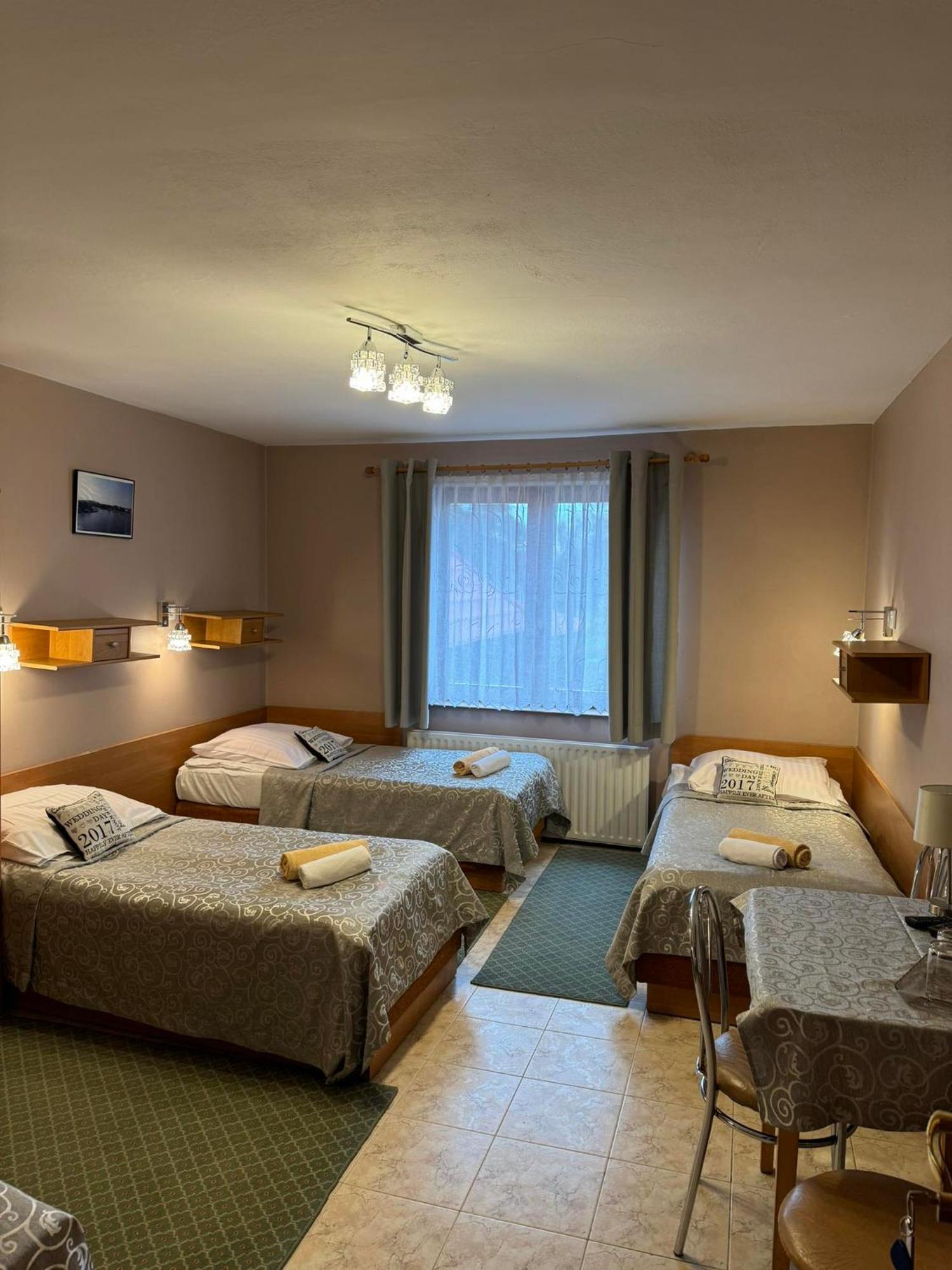 Galant Hotel Wieliczka Exterior photo