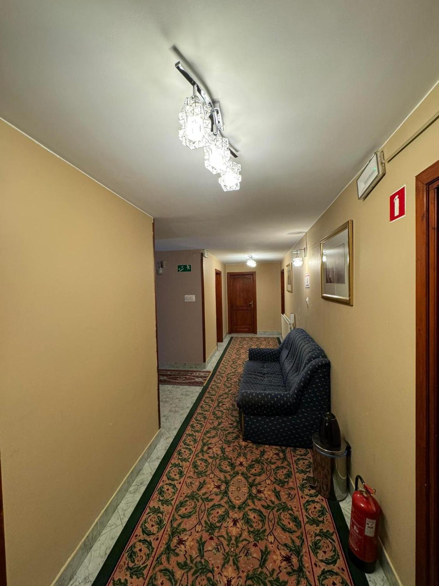 Galant Hotel Wieliczka Exterior photo