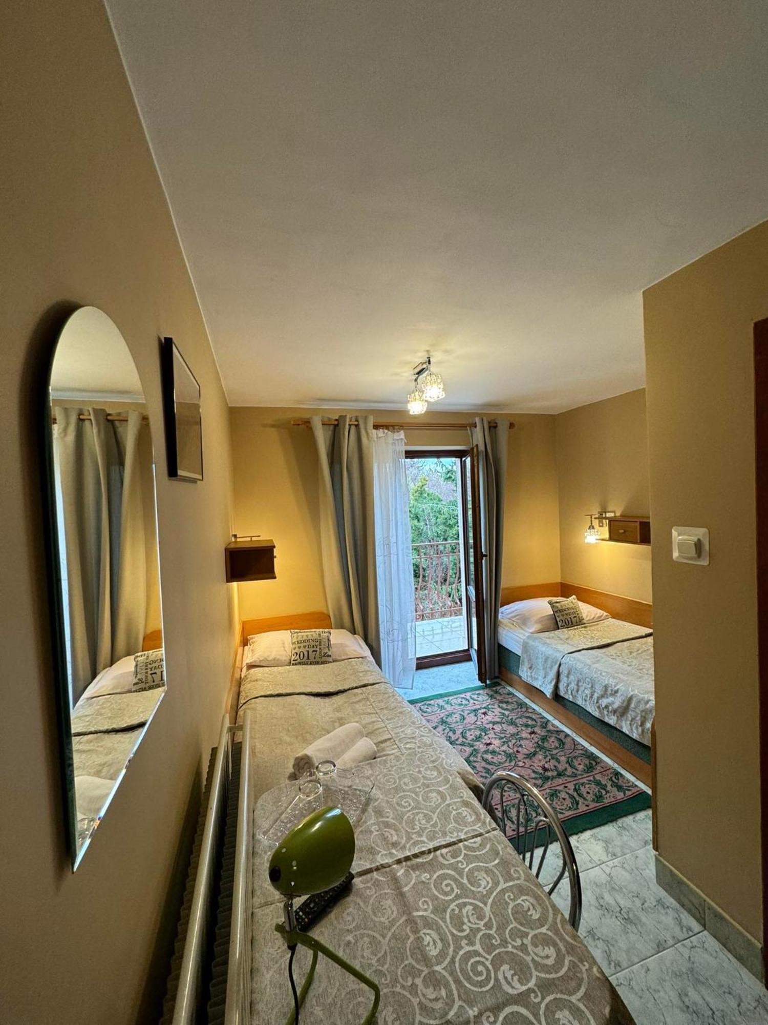 Galant Hotel Wieliczka Exterior photo